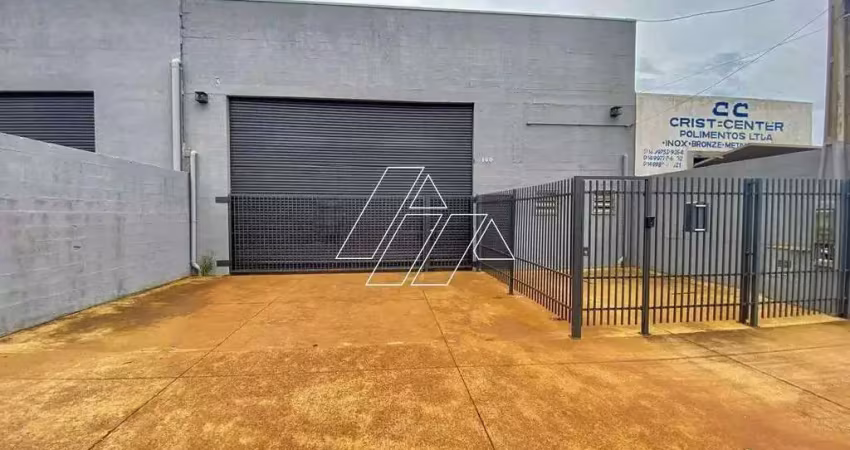 Barracão comercial com 350 m², salas, escritório e 2 vagas na zona norte