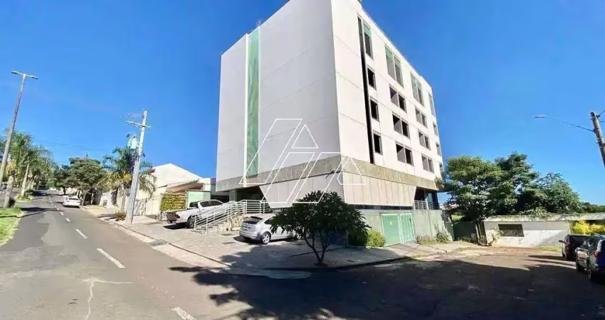 Studio mobiliado com 1 vaga para aluguel no edifício carmelo 560 – marília/sp