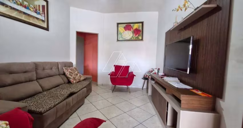 Casa à venda na zona sul de marília com 2 dormitórios, quintal amplo e 2 vagas de garagem