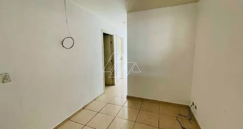 Casa à venda na zona norte de marília com 2 dormitórios e quintal amplo