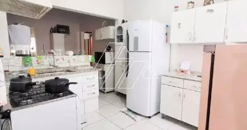 Casa à venda, 2 quartos, 2 vagas, betel - marília/sp