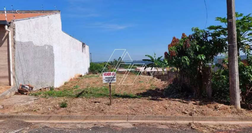 Terreno à venda no Conjunto Habitacional Vila dos Comerciários I, Marília 