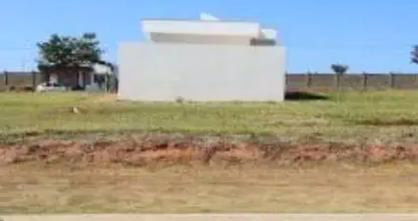 Terreno em condomínio fechado à venda no Loteamento Residencial e Comercial Fazenda São Sebastião, Marília 