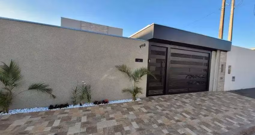 Casa com 3 quartos (1 suíte), piscina aquecida, área gourmet e 4 vagas – jardim florença, marília/sp.