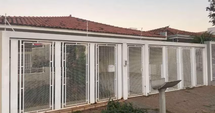 Casa com 3 dormitórios, 220 m² - venda por r$ 800.000,00 ou aluguel por r$ 4.000,00/mês - jardim maria izabel - marília/sp