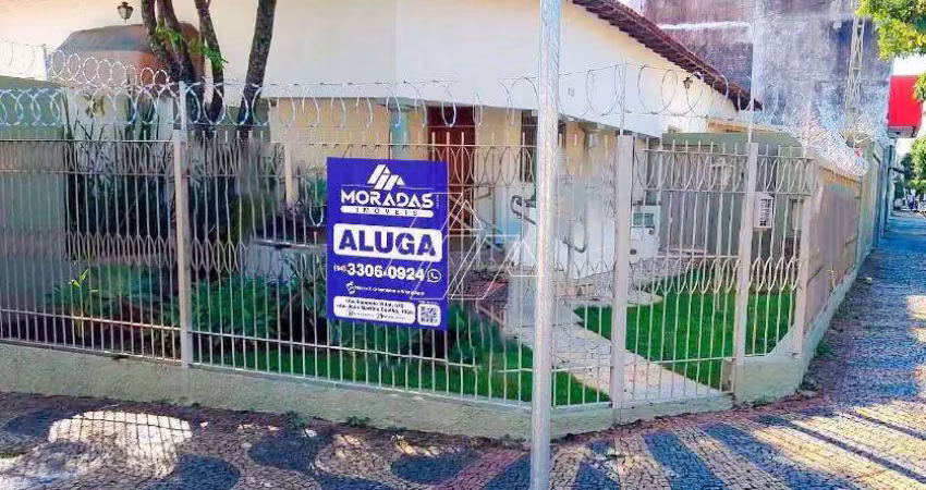 Casa com 3 quartos e 1 vaga para alugar no centro – marília/sp