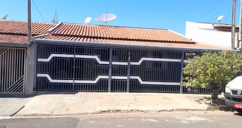 Vende-se imóvel residencial com terreno inteiro na zona norte de marília próximo da pizzaria castelli.