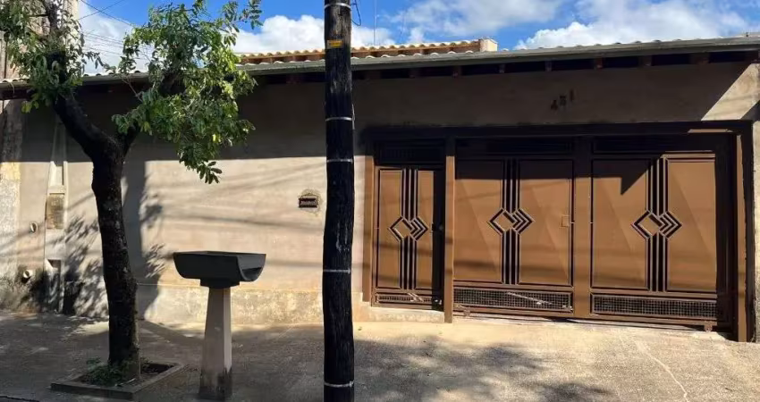 Casa com 2 quartos à venda no Jardim Guarujá, Marília 