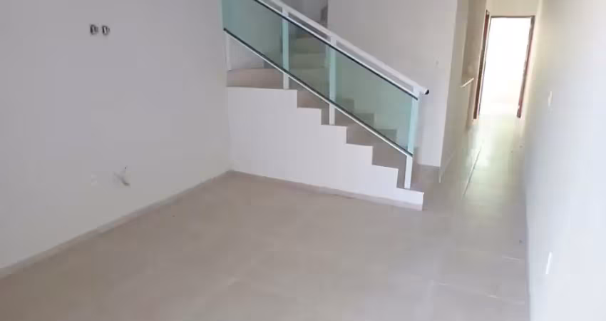 Casa duplex no novo oriente (maracanaú) - 3 quartos sendo 2 suítes
