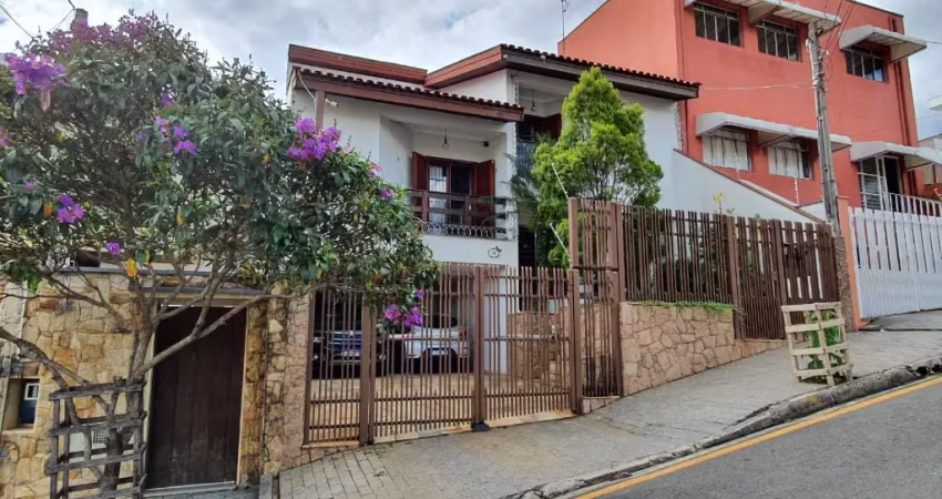 Sobrado exclusivo no trujillo – espaço, sofisticação e localização privilegiada