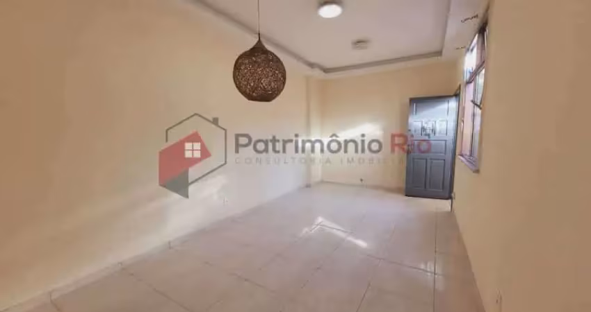 Apartamento com 2 quartos para alugar na Praça São João Berchmans, Vista Alegre, Rio de Janeiro
