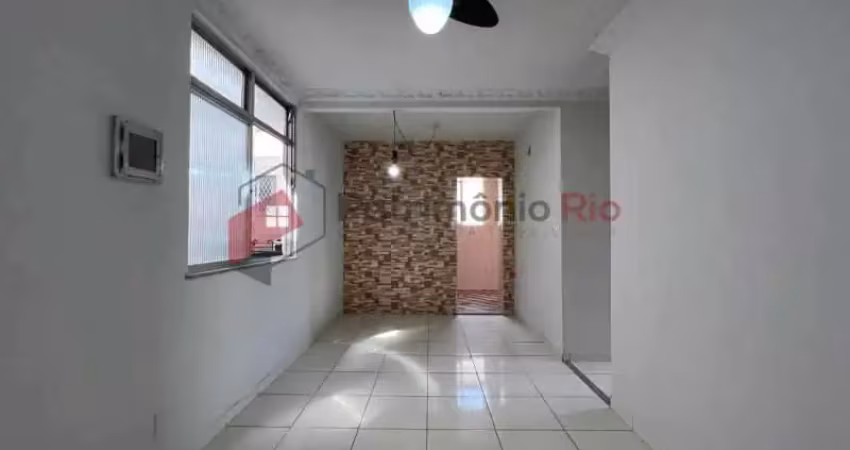 Apartamento com 2 quartos à venda na Rua Leocádio Figueiredo, Guadalupe, Rio de Janeiro
