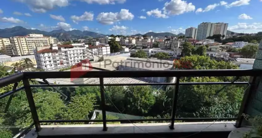 Apartamento com 3 quartos à venda na Rua Professor Henrique Costa, Pechincha, Rio de Janeiro