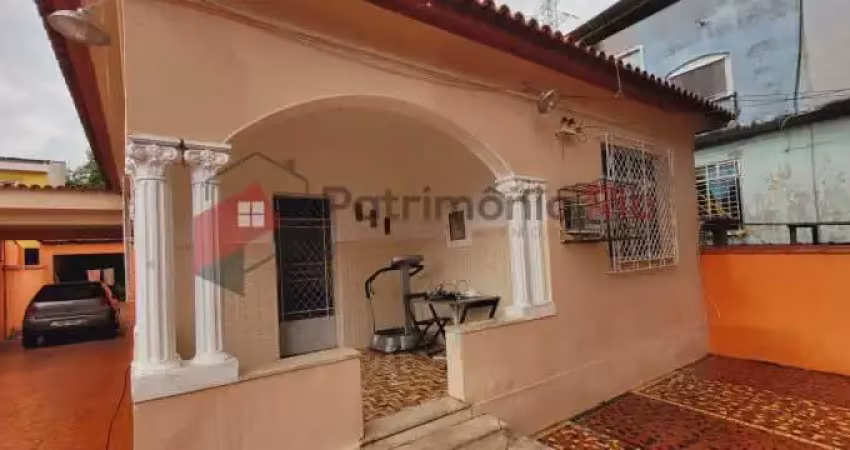 Casa com 2 quartos à venda na Rua Monsenhor Inácio da Silva, Turiaçu, Rio de Janeiro