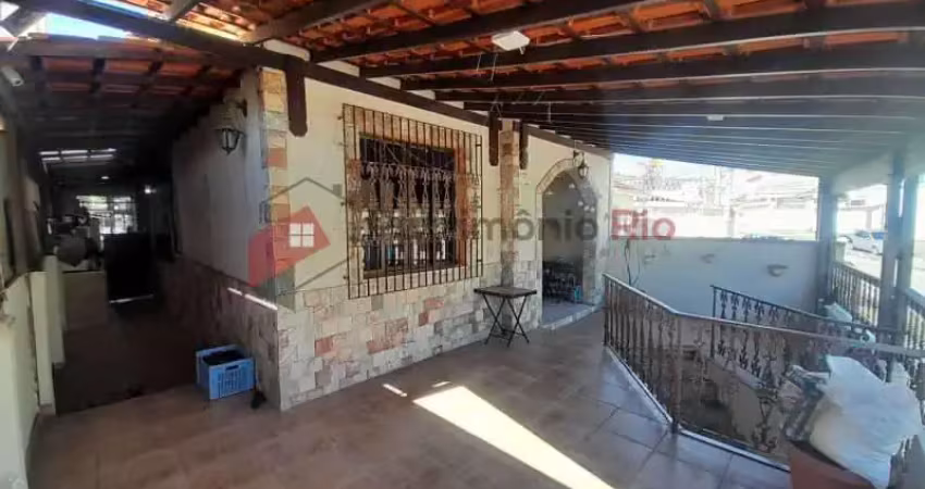 Casa com 2 quartos à venda na Rua Piracanjuba, Vila Kosmos, Rio de Janeiro