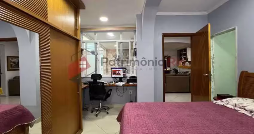Casa com 2 quartos à venda na Rua Atílio Parim, Jardim América, Rio de Janeiro