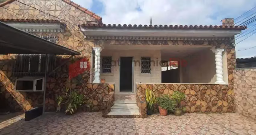 Casa em condomínio fechado com 3 quartos à venda na Estrada Coronel Vieira, Irajá, Rio de Janeiro