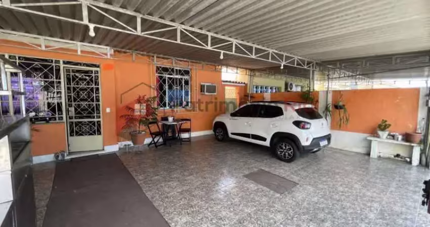 Casa com 3 quartos à venda na Rua Gustavo Martins, Irajá, Rio de Janeiro