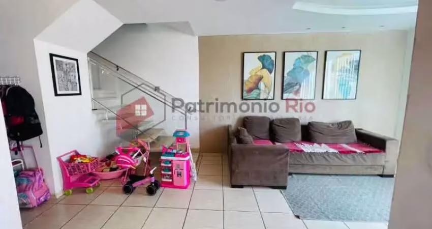 Casa com 3 quartos à venda na Rua Alice Freitas, Vaz Lobo, Rio de Janeiro