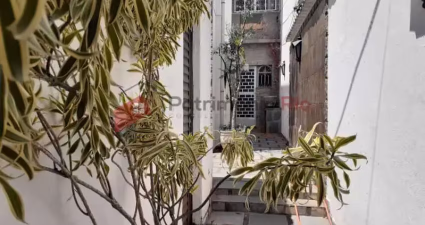 Casa com 3 quartos à venda na Rua Licínio Barcelos, Irajá, Rio de Janeiro