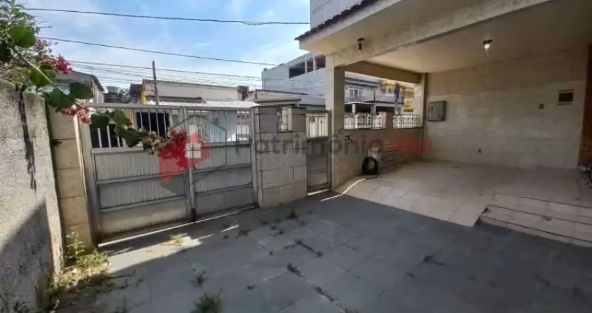 Casa com 3 quartos à venda na Rua Epaminondas Jacome, Irajá, Rio de Janeiro
