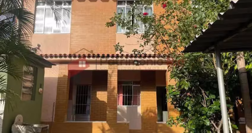 Casa em condomínio fechado com 4 quartos à venda na Rua Otávio Mangabeira, Jardim América, Rio de Janeiro