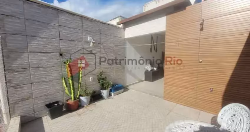 Casa com 2 quartos à venda na Rua Alice Freitas, Vaz Lobo, Rio de Janeiro