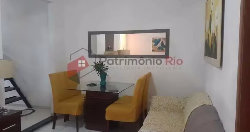 Casa com 2 quartos à venda na Rua Samin, Irajá, Rio de Janeiro