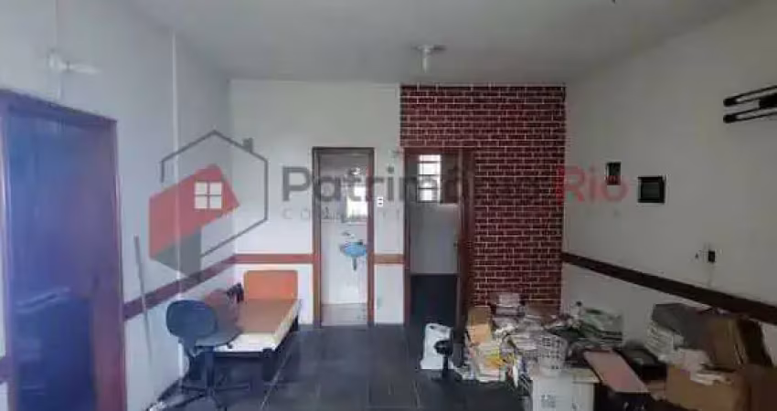 Sala comercial com 1 sala à venda na Avenida Braz de Pina, Penha, Rio de Janeiro