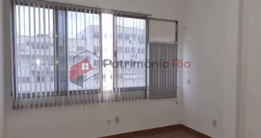 Sala comercial com 1 sala à venda na Avenida Churchill, Centro, Rio de Janeiro