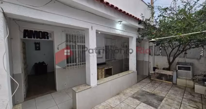 Casa com 2 quartos à venda na Rua Jacina, Vaz Lobo, Rio de Janeiro