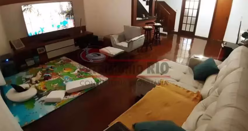 Casa em condomínio fechado com 3 quartos à venda na Rua Visconde de Maceió, Irajá, Rio de Janeiro