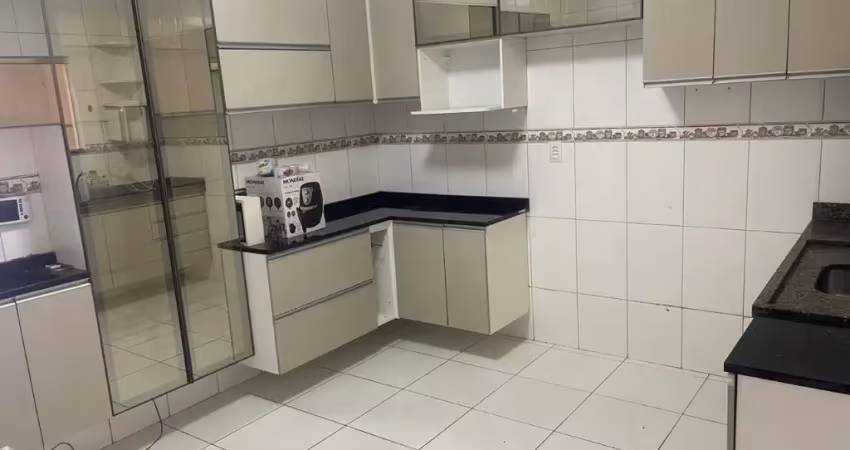 Alugo village próximo ao centro de lauro de freitas r$2.800