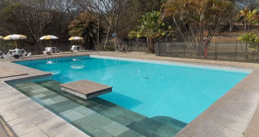 Lindo sitio com 9 alqueires em estrada asfaltada com excelente localização