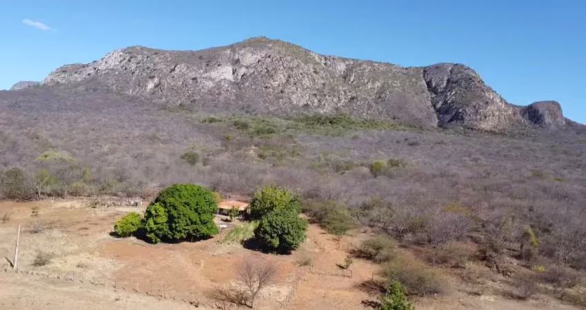 Fazenda com 2 salas à venda no Centro, Oliveira dos Brejinhos 