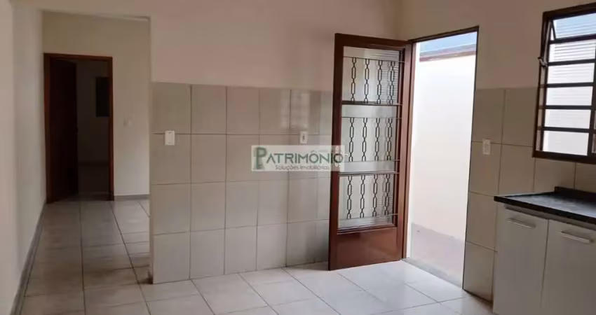 Imperdível casa à venda em jaguariúna-sp, jardim europa: 2 quartos, 1 suíte, 1 sala, 2 banheiros, 2 vagas, 100m².