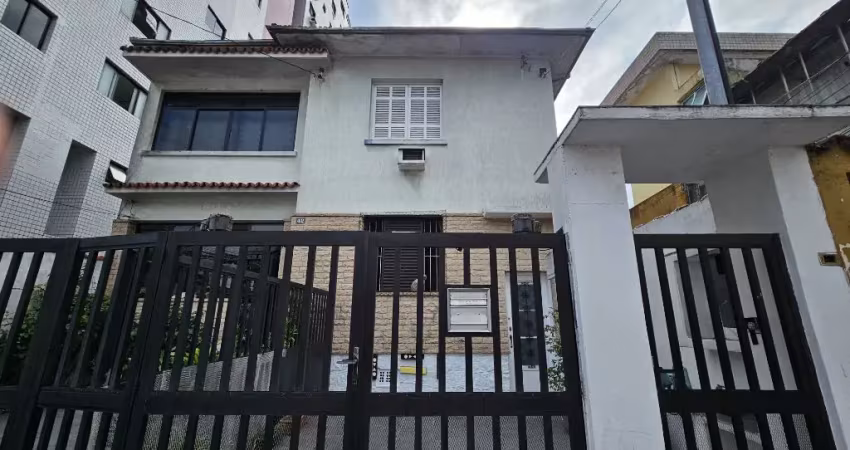 Sobreposta alta com 2 amplos dorms, próximo canal 1 e vlt