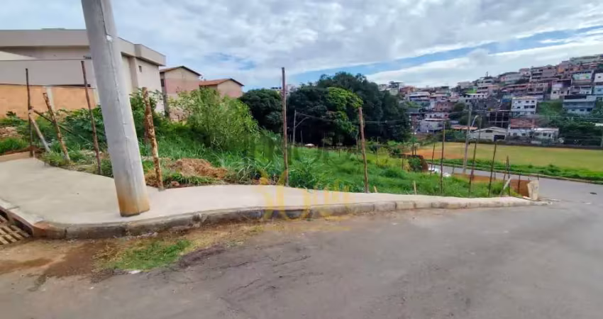 Terreno à venda no Solar do Barreiro (Barreiro), Belo Horizonte 