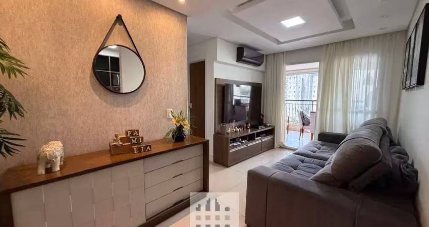 2 quartos, sendo 1 suite, varanda grill, 2 vagas de garagem