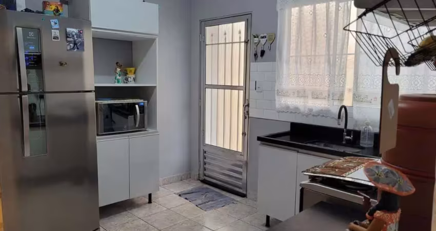 Casa à venda em são paulo-sp, na vila liviero, com 3 quartos, 1 sala, 1 banheiro, 2 vagas de garagem e 170m² de área.