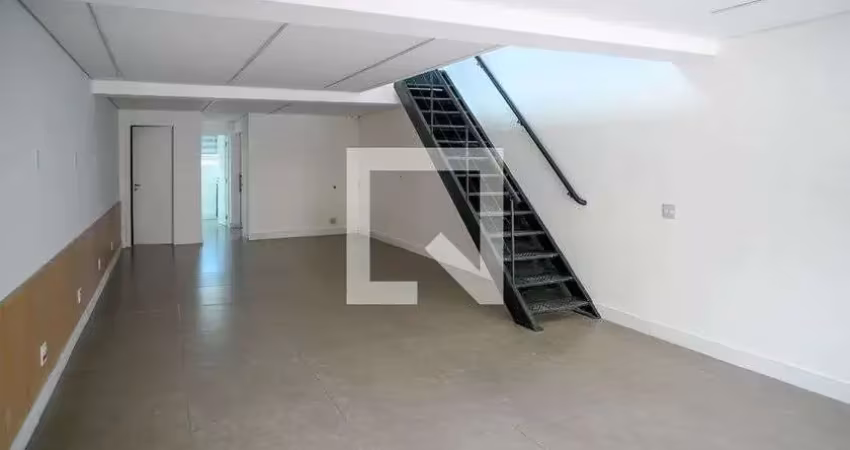 Casa com 3 quartos à venda na Rua Batista Caetano, 220, Aclimação, São Paulo
