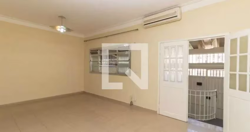 Casa com 3 quartos à venda na Rua Oliveira Melo, 275, Ipiranga, São Paulo