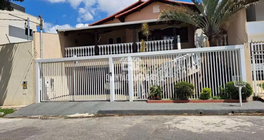 Casa à venda, 3 quartos, 1 suíte, 4 vagas, central parque - contagem/mg