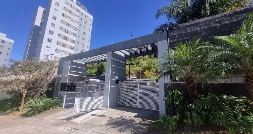 Apartamento 2 quartos (sendo 1 suíte), com vaga de garagem, no bairro estrela sul, com área de lazer no condomínio.