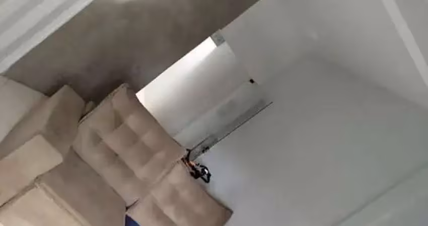 Casa com 2 quartos para alugar na Rua Rio Purus, Loteamento Batel, Maringá