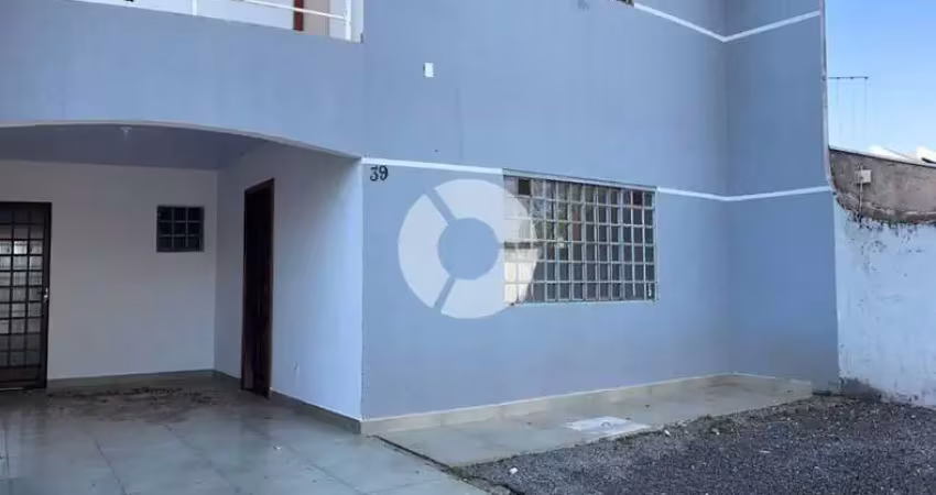 Casa com 3 quartos para alugar na Rua Pioneiro Demétrio Kutchenko, 39, Jardim Paraíso, Maringá