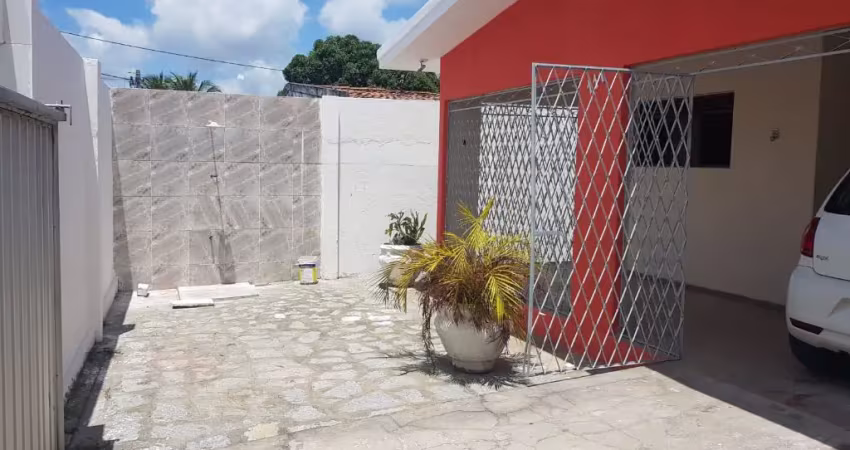 Excelente oportunidade  -  casa ampla e bem localizada no cristo – joão pessoa