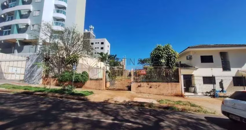 Terreno à venda na Rua Padre Vieira, 273, Zona 07, Maringá