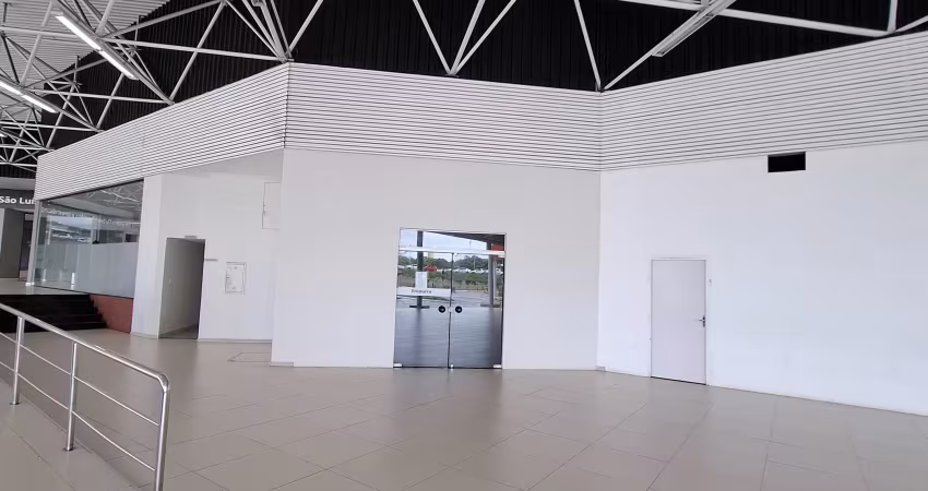 Barracão / Galpão / Depósito com 2 salas para alugar no Cohama, São Luís 