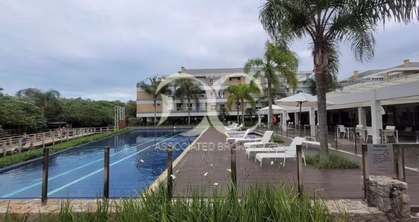 Cobertura alto padrão. excelente localização.ambientes amplos e com muita luz natural. área externa
